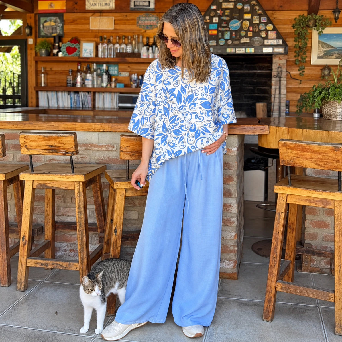Conjunto de viscosa con blusón estampado azul celeste y pantalón celeste de cintura elasticada – vista 3